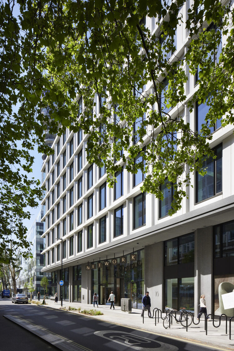 Public realm and walkway, BT Tower beyond